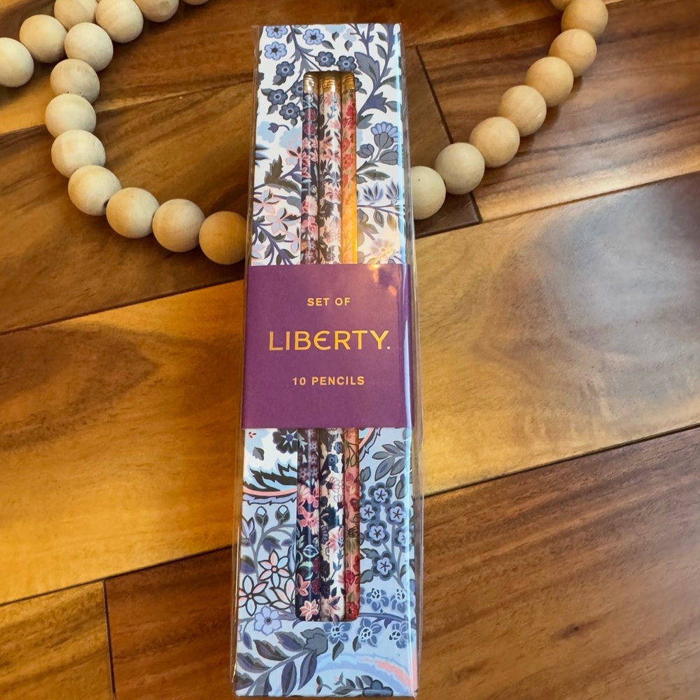 LIBERTY
Tanjore Gardens Chic Pencil Set x 10 Pencils NWT